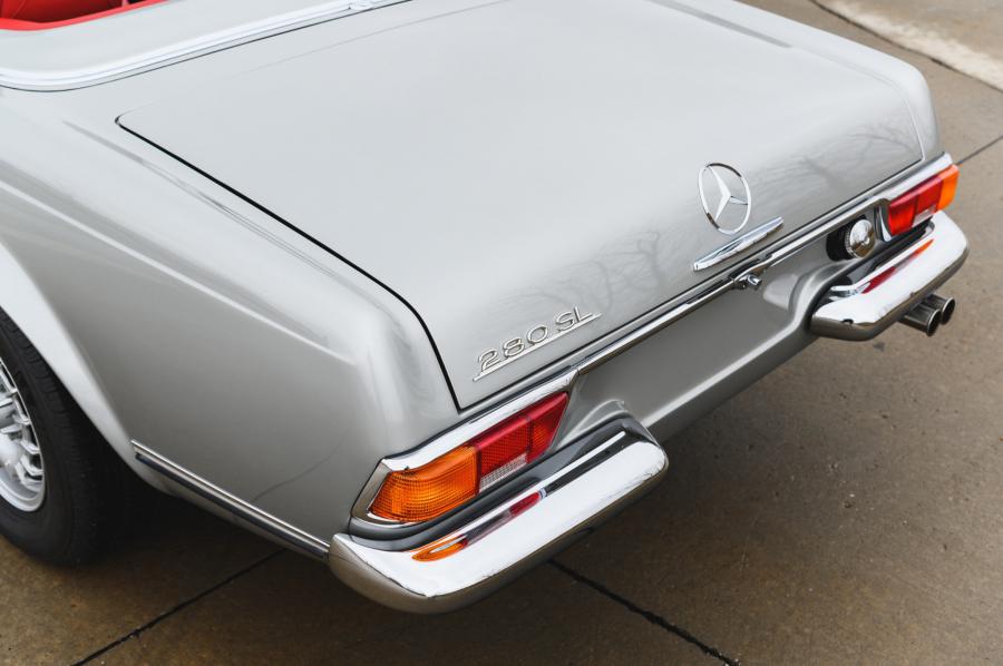 Детали экстерьера Mercedes-Benz 280 SL (W113) 1969 года  (EU) (фото 31 из 141)